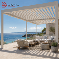 Fournisseur de pergola pliante en aluminium pour l'extérieur avec toit rétractable motorisé pour les applications de patio, de resort et de projets