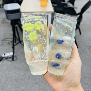 ของเล่นบีบเล่นรูปยาสีฟัน 72 ชิ้น แบบมีกลิตเตอร์วิบวับ ไส้มาลโทส รูปผลไม้ บรรจุกล่อง สำหรับเด็ก จากคลังสินค้าสหรัฐอเมริกา - Product Image 4