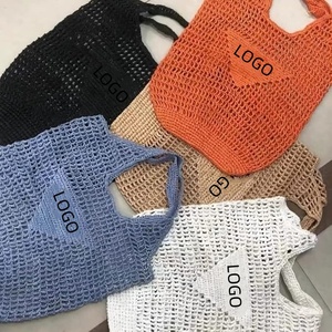 Nuove borse da donna con marchio a triangolo in paglia borsa in rafia da spiaggia - Product Image 1