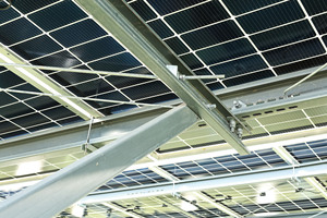 Système de fixation par crochets pour panneaux solaires sur toit incliné pour construction photovoltaïque - Product Image 3