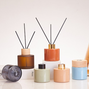 Bouteilles de <span class=keywords><strong>diffuseur</strong></span> en verre de parfum de 100ML bocaux ronds de <span class=keywords><strong>diffuseur</strong></span> rechargeables <span class=keywords><strong>pour</strong></span> la décoration de parfum d'huile à la maison - Product Image 3