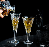 ÉCHANTILLON GRATUIT! Carafe en verre cristal sans plomb de luxe personnalisée en usine 800ml bouteille de vodka en verre whisky vin avec un design élégant
