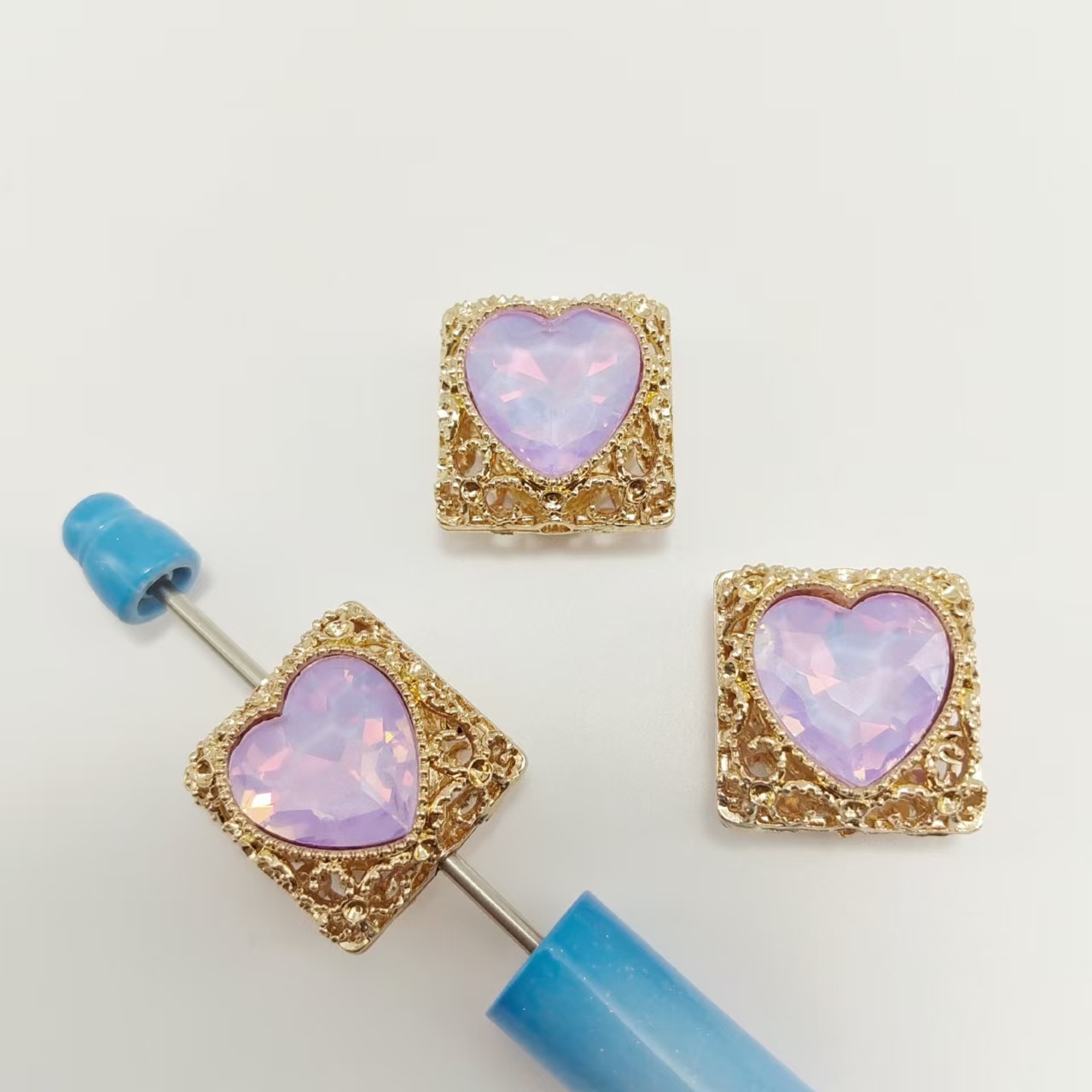 Diamant violet moka plaqué or