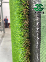 Vente en usine Gazon artificiel de qualité supérieure résistant aux UV Gazon synthétique pour aménagement paysager de jardin