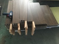 Cadres de portes et de fenêtres en PVC WPC en forme de U, design moderne personnalisé, résistants au feu, imperméables, certifiés ISO, faciles à installer, pour usage hôtelier
