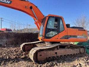Excavatrice Doosan DX225 d'occasion Offre Spéciale capacité de travail efficace à haute puissance Komatsu fabrique un moteur de pompe à moteur de 5 tonnes - Product Image 2