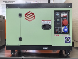 เครื่องกำเนิดไฟฟ้าดีเซลเคลื่อนที่แบบเฟสเดียวคุณภาพสูง เงียบพิเศษ ขนาด 5KW-15KW แรงดันไฟฟ้า 110V 220V 380V สำหรับการตั้งแคมป์ - Product Image 1