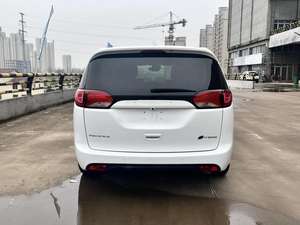 <span class=keywords><strong>Chrysler</strong></span> Grand Voyager PHEV 3.6L d'occasion (importé) - Product Image 6