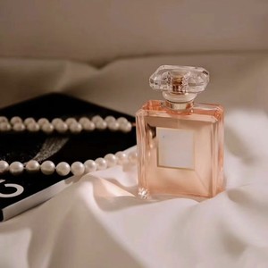 <span class=keywords><strong>Parfum</strong></span> pour femmes de haute qualité, ambré boisé floral, logo personnalisable - Product Image 1
