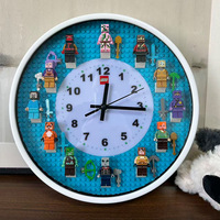 Horloge murale compatible avec les figurines LEGO, motif blocs de construction, en plastique et verre, à piles, mouvement silencieux, aiguille des secondes fluide