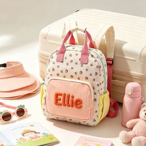 Mochila Personalizada de Punto Grueso con Bordado de Fresas, Hecha a Mano, con Cierre de Cremallera, Forro de Nailon, Compartimento Principal Versátil - Product Image 1