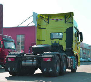 Meilleur <span class=keywords><strong>prix</strong></span> Nouveau camion tracteur FAW J7 Diesel Transmission automatique 12 vitesses Suspension pneumatique Caméra arrière Euro 5 550 CV Conduite à gauche 6x4 - Product Image 2