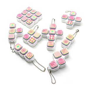 Llavero Fidget Keycap de 4 teclas, bloque cuadrado, antiestrés, dije de teclado, para mochila, decoración de escritorio, regalo portátil - Product Image 5