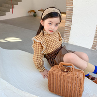Panier de pique-nique multifonctionnel en rotin plastique, artisanat chinois traditionnel, durable, écologique et abordable, avec un design facile à transporter