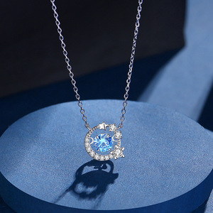 Collier pendentif lune avec strass en cristal bleu, chaîne en argent 925 plaqué rhodium, bijoux romantiques pour femmes à porter au quotidien - Product Image 2