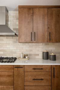 Cbmmart ตู้ครัวสไตล์แบนเคลือบเงา, ตู้ครัวไฟ LED ตู้ทัซมาฮานเคาน์เตอร์ปรับแต่งได้แบบคลาสสิก - Product Image 2