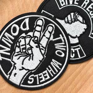 แพทช์รีดติดเสื้อผ้า กระเป๋า หมวก ลายปักรูปกระต่าย ค้างคาว แมลง  แบบรักษ์โลก  ตลกๆ  สำหรับตกแต่ง - Product Image 2