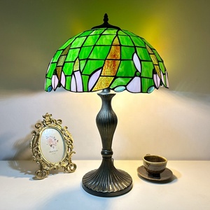Lámpara de Mesa LED LongHuiJing de 16 Pulgadas, Estilo Mediterráneo, Diseño Simple de Cúpula de Vidrio, Hoja Verde, para Sala de Estar - Product Image 3