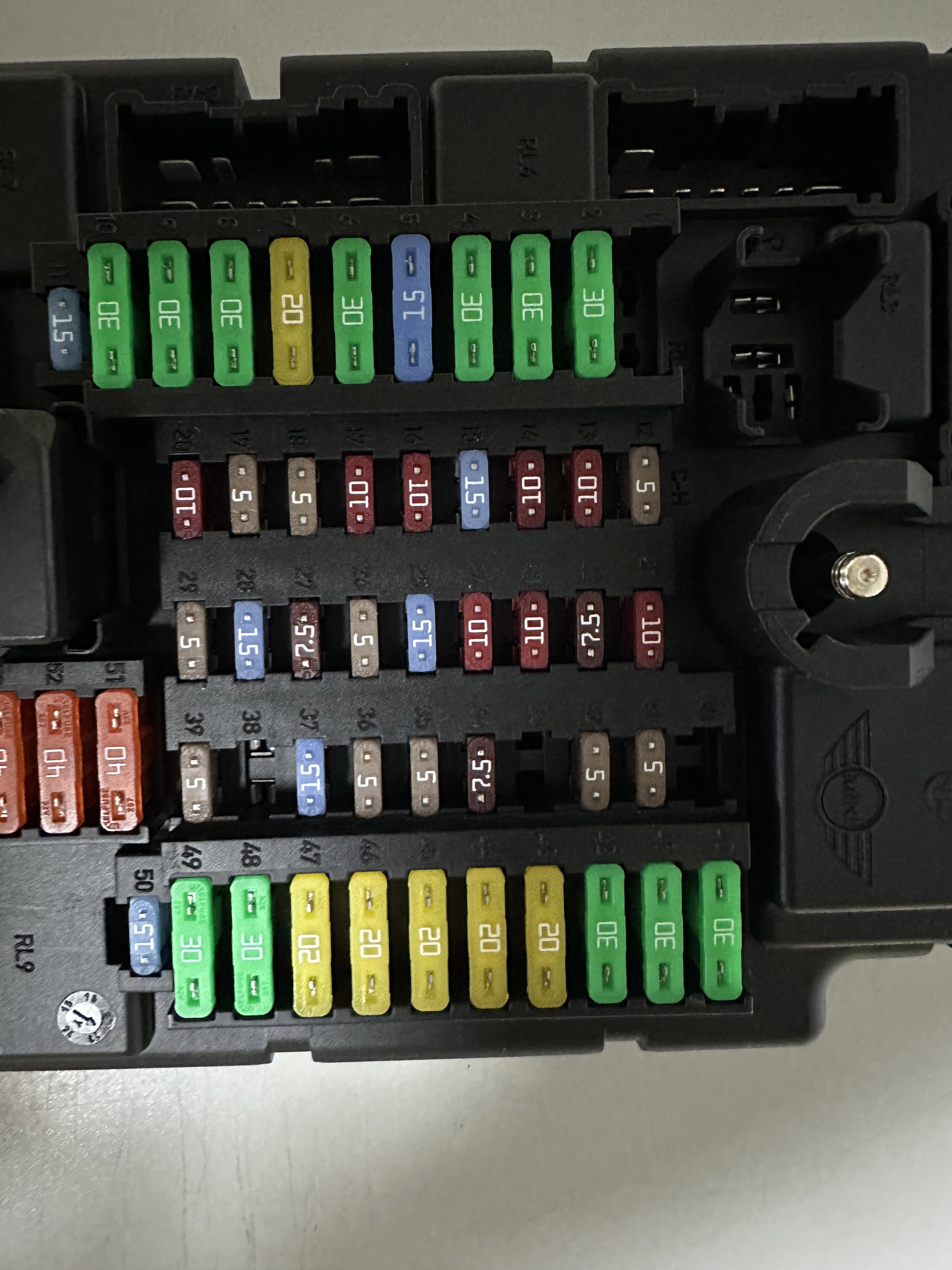 Genuine Quality Fuse Box 61359813622 for Mini Cooper R60