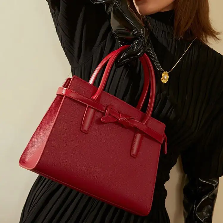 New Fashion Trendy Ladies Crossbody High Quality Pu Leather Bag Woman Sling Bag China Folds Big Chain Shoulder Bag
