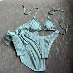Conjunto de traje de baño de tres piezas para mujer, bikini de color liso acanalado sin espalda con tirantes ajustables de elastano/algodón para natación/deportes acuáticos - Product Image 2