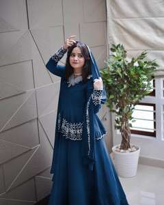 Falso Georgette bordado Lehenga Choli con Dupatta Set vestido de diseñador indio para fiesta festiva vestido listo para usar - Product Image 3