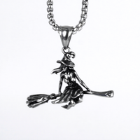 Collier pendentif en acier inoxydable 3D Sorcière volante sur balai pour homme, style vintage gothique punk motard, bijou de mode rétro audacieux