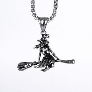 Collar <span class=keywords><strong>con</strong></span> Colgante de <span class=keywords><strong>Bruja</strong></span> Voladora en <span class=keywords><strong>Escoba</strong></span> 3D de Acero Inoxidable para Hombre, Estilo Vintage Gótico Punk Biker, Joyería Retro de Moda - Product Image 3