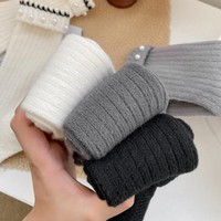 Chaussettes de cheville pour femmes avec décor en perles, tricot côtelé, élégantes, chics, pour les occasions habillées, polyvalentes, chics, essentielles pour la garde-robe
