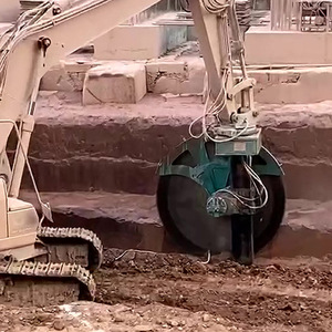Scie à béton, scie à roche, équipement de découpe pour la construction de tunnels miniers, alimenté au diesel - Product Image 1