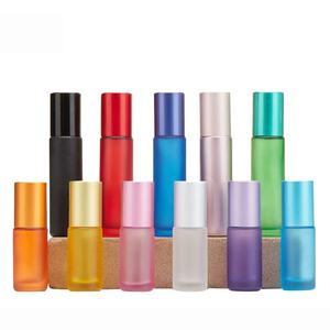 Nouvelle mode – Flacons vides de voyage 5 ml 10 ml – Tubes givrés colorés – Contenants pour parfum et huiles essentielles – Bouteilles <span class=keywords><strong>en</strong></span> <span class=keywords><strong>verre</strong></span> à bille avec bouchon - Product Image 1