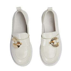 Mocassini Bianchi in Pelle da <span class=keywords><strong>Donna</strong></span> 2026 con Suola Spessa, Stile Retrò Preppy, per Ufficio, Campus, Uso Quotidiano, Comodi e Versatili, Vendita all'Ingrosso OEM ODM - Product Image 2