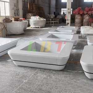 Banco Cuadrado de Fibra de Vidrio para Árboles, Silla Moderna para Patio Exterior, Diseño Contemporáneo Duradero y Personalizable - Product Image 3