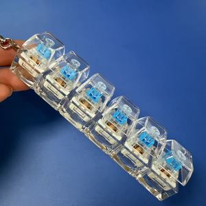 Llavero de teclado mecánico de cinco teclas con eje de plástico, modelo de botón de apriete, diseño arcoíris transfronterizo M Bean - Product Image 1