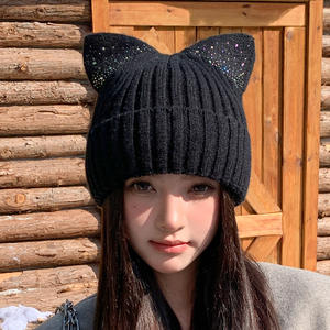 Damen Mode Angora Kaninchenwolle Gestrickte Mütze mit Kristall Glänzenden Strasssteinen Pailletten Katzenohren - Product Image 3