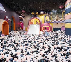 Parc d'attractions pour enfants à bas prix, personnalisé sur le thème de Toy Story, avec piscine à balles, château gonflable, toboggan et trampoline, aire de jeux intérieure - Product Image 4