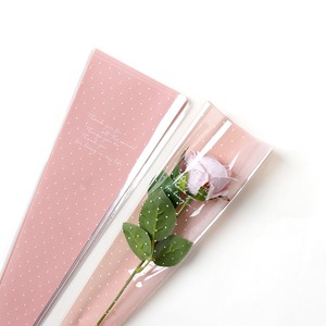 <span class=keywords><strong>Film</strong></span> OPP élégant et stylé pour emballer des fleurs, rouleau de 50 cm, accessoire décoratif parfait pour les fêtes - Product Image 1