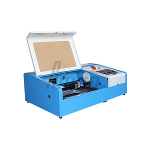 Máquina de Corte y Grabado Láser de CO2 para Uso Doméstico, Refrigeración por Agua, Fácil de Usar, Compatible con Formatos DST/PLT/DXF, Acrílico, Plástico, Madera - Product Image 3