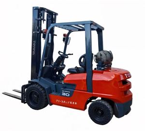 Montacargas Toyota de 3 Toneladas a Gas GLP FG30 de Doble Combustible con Motor 4Y y Desplazador Lateral - Product Image 1