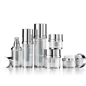 Dispensador de loción acrílico plateado de línea recta para cremas, lociones y sprays - Product Image 2