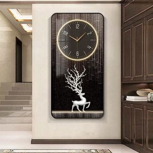 Exquisito Reloj de Pared de Porcelana de Cristal, una Obra Maestra para tu Pared, Fondo Negro, Reloj de Porcelana de Cristal con Diseño de Alce - Product Image 4