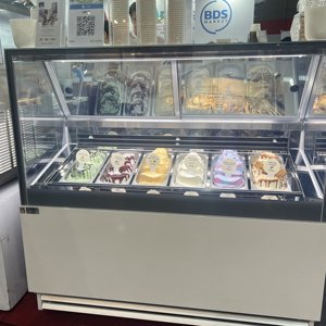 Vitrina Refrigeradora Comercial de 8 Bandejas para Postres y Helados, Congelador de Mostrador para Gelato con Descongelación Automática - Product Image 4