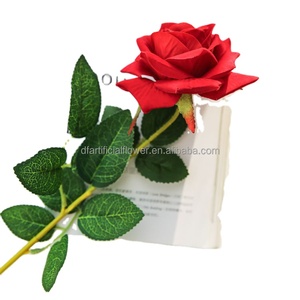 Roses artificielles pour décoration de mariage, vente en gros, fausses fleurs rouges et flanelle, pièce centrale, pour un mariage - Product Image 4