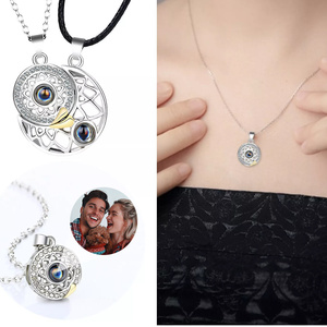Mặt trời và mặt trăng cặp đôi chiếu Vòng cổ ảnh tưởng niệm người yêu kỷ niệm món quà giáng sinh - Product Image 5