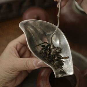 Cuillère à thé en forme de gourde ancienne, plateau à thé en étain fait main, service à thé, spatule à thé, service à thé domestique, objet culturel chinois rétro. - Product Image 2