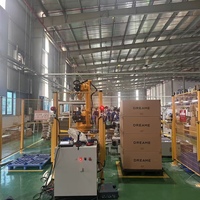 Machine intégrée avec bras robotique pour l'emballage automatique et le palettisation des sacs, fûts et caisses de nourriture, d'engrais et de mortier