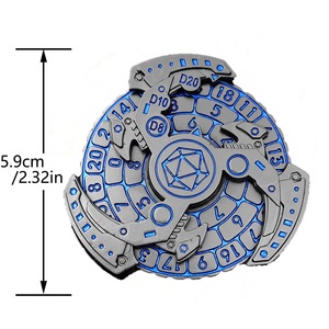 Ensemble <span class=keywords><strong>de</strong></span> dés <span class=keywords><strong>de</strong></span> jeu <span class=keywords><strong>de</strong></span> rôle 7-en-1 en métal rotatif avec alphabet, idéal pour D&D et jeux <span class=keywords><strong>de</strong></span> société – Cadeau parfait pour les fans <span class=keywords><strong>de</strong></span> RPG - Product Image 6