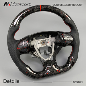Volante personalizado de fibra de carbono forjado en rojo con empuñaduras perforadas en negro para Mitsubishi Lancer EX Sportback SE 2008-2016. - Product Image 3