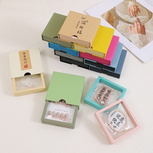 Caja de almacenamiento de joyas y accesorios de moda, estilo nacional, con cajón, de cartón gris, tipo caja colgante, para collares, anillos y pulseras, con diseño de armadura. - Product Image 4