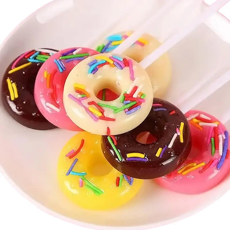 حلوى الأطفال من الفاكهة الإبداعية اللطيفة بنكهة مختلطة على شكل دونات حلوى مصاصة صلبة